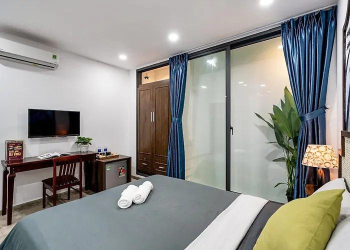 Jan Hostel Central Point